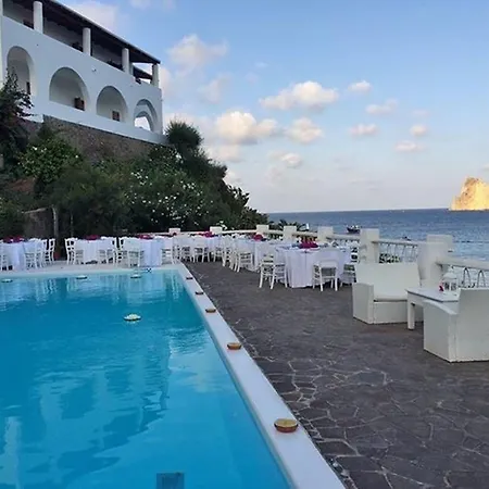 Lydia Konukevi Acquacalda